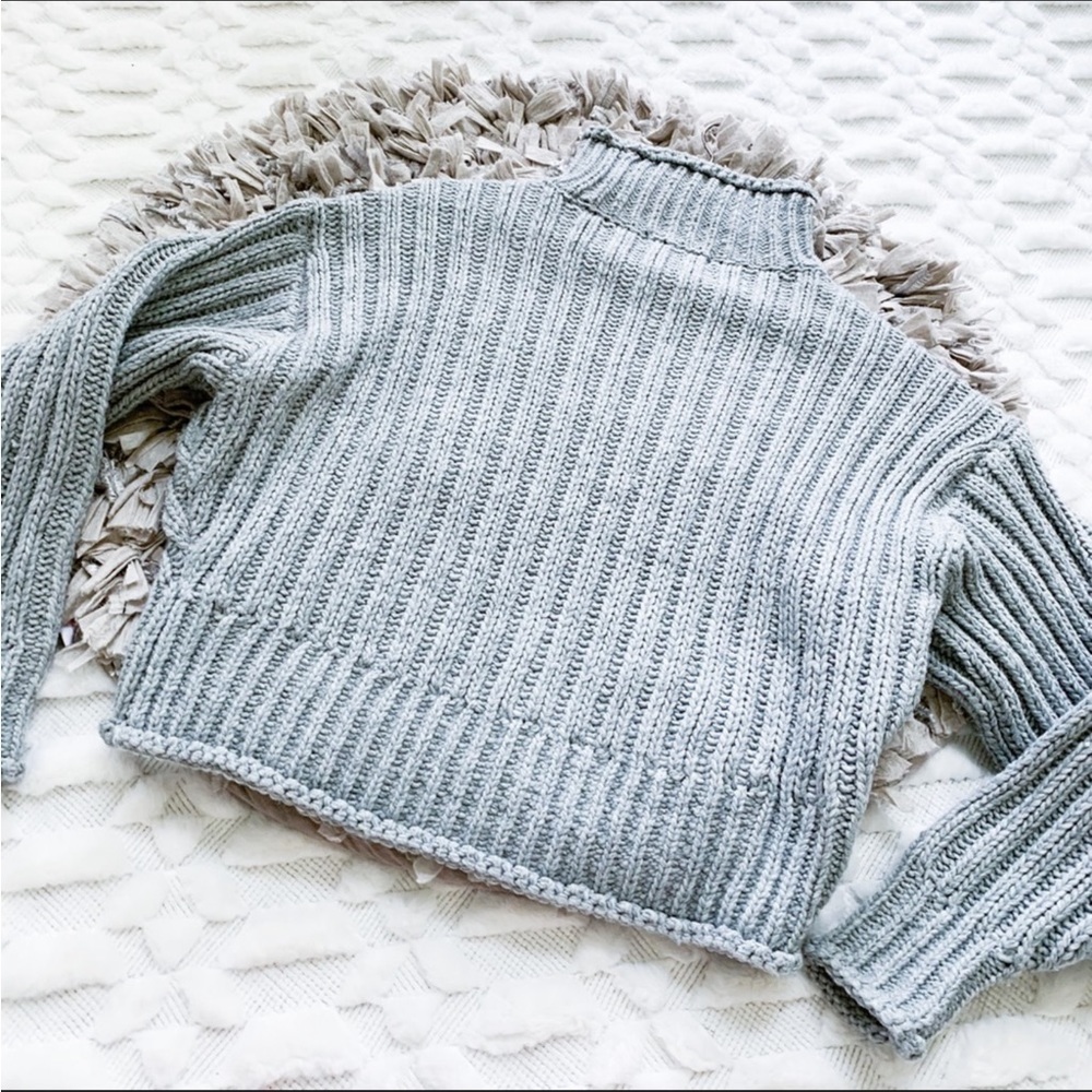 H&M Grey Cropped Oversized Turtleneck Sweater